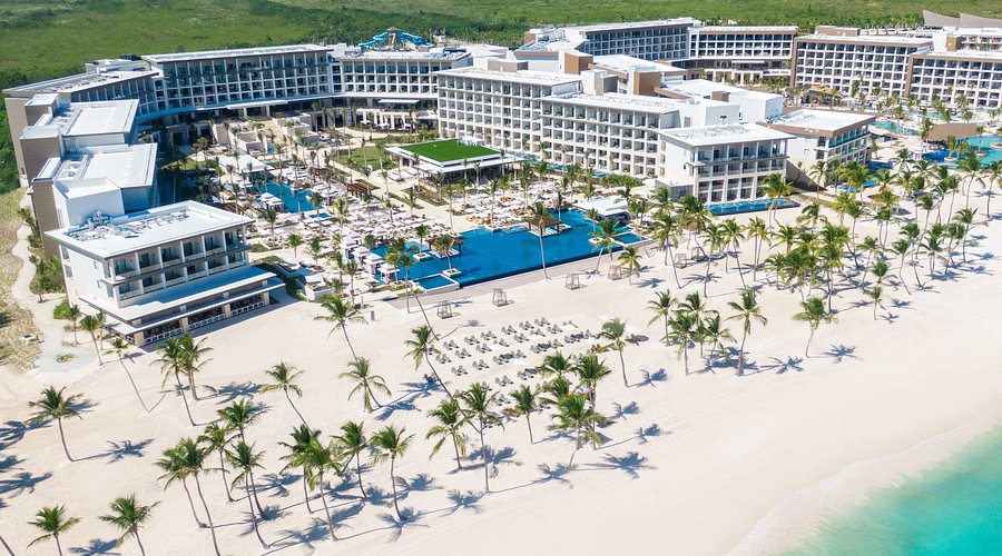 Hyatt Zilara Cap Cana adults-only all-inclusive resort with beachfront pools and luxury suites in Cap Cana, Dominican Republic.